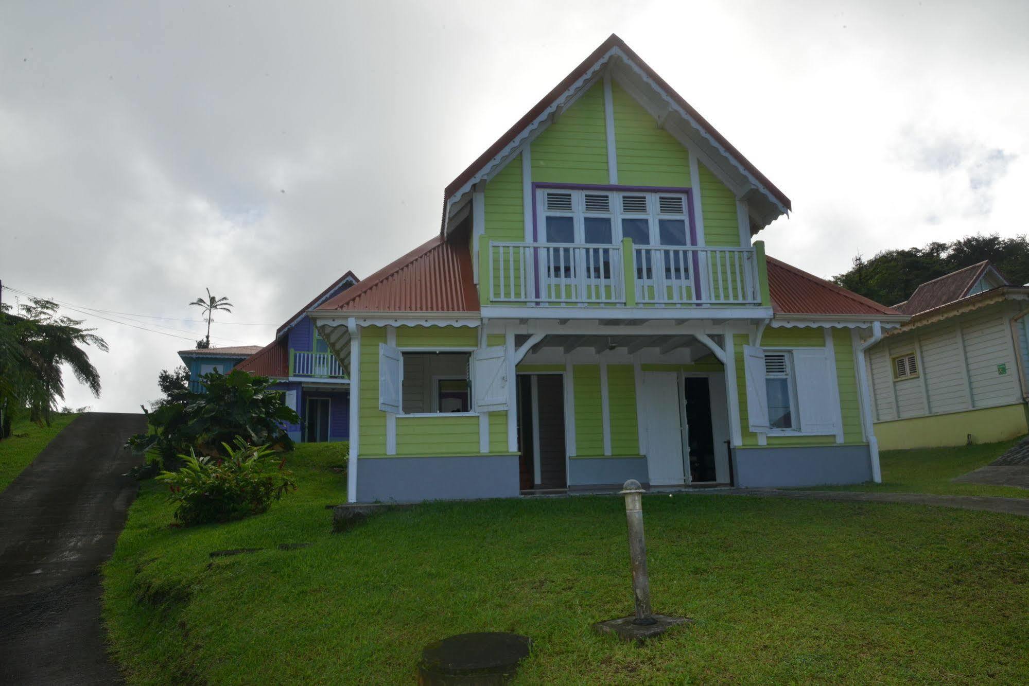 Auberge De La Montagne Pelee Hotel Saint-Pierre Bagian luar foto