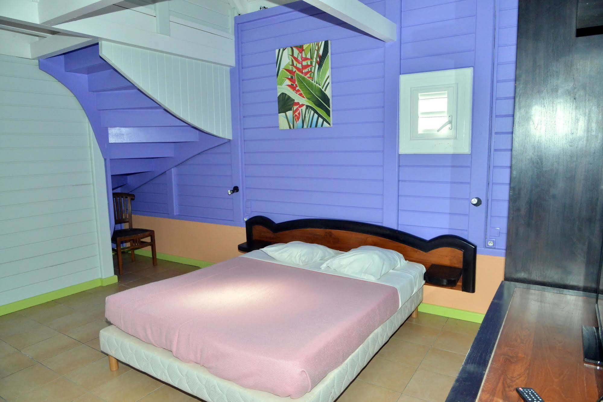 Auberge De La Montagne Pelee Hotel Saint-Pierre Bagian luar foto